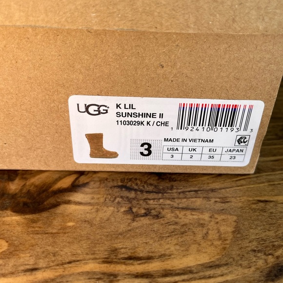 UGG K LIL SUNSHINE II size 3 - Picture 6 of 6